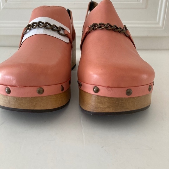 Anthropologie Pink Leather Mules with Wood Sole - Picture 4 of 8
